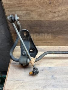 Стабилизатор задний в сборе #176 TOYOTA CAMRY OEM 4881233210 ACV40 2006