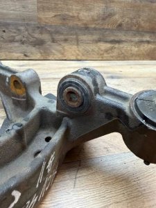 Цапфа задняя левая кулак #126 TOYOTA CAMRY OEM 4230448010 ACV40 2006