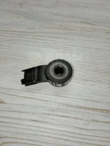 Датчик детонации #242 8961520090 TOYOTA CAMRY