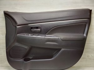 Обшивки дверей комплект #579 MITSUBISHI ASX OEM 7222A911XD GA3W 2010
