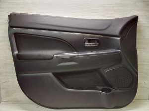 Обшивки дверей комплект #581 MITSUBISHI ASX OEM 7222A619XB GA4W 2013