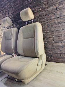 Сиденья комплект #672 TOYOTA COROLLA OEM 7201012720 NZE121 2006