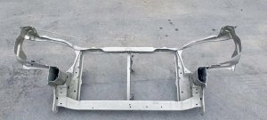 Рамка радиатора #674 TOYOTA COROLLA OEM 532011A320 NZE121 2006