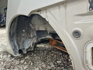 Задняя часть автомобиля с крыльями #675 TOYOTA COROLLA OEM 616021E860 NZE121 2006