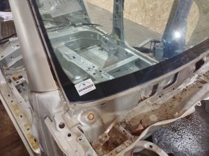 Стекло лобовое #678 TOYOTA COROLLA OEM 561111A810 NZE121 2006
