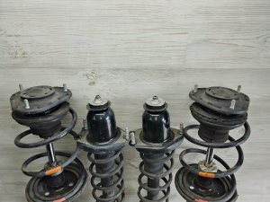 Амортизатор подвески комплект #688 TOYOTA COROLLA OEM 485301A410 NZE121 2006