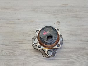 Ступица задняя правая #726 TOYOTA COROLLA OEM 4245012051 NZE121 2006
