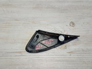 Уголок крыла левый #730 TOYOTA COROLLA OEM 6011812010 NZE121 2006