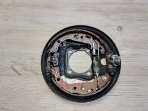 Колодки стояночного тормоза левые #740 4654020080 TOYOTA COROLLA
