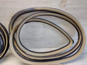 Уплотнители дверей комплект #742 TOYOTA COROLLA OEM 678611A020 NZE121 2006