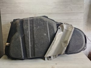 Топливный бак #746 TOYOTA COROLLA OEM 7700112820 NZE121 2006