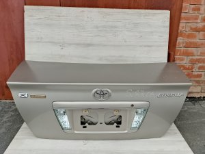 Крышка багажника #761 6440112A10 TOYOTA COROLLA