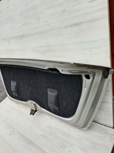 Крышка багажника #761 TOYOTA COROLLA OEM 6440112A10 NZE121 2006
