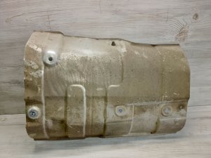 Защита глушителя #783 TOYOTA COROLLA OEM 5815112180 NZE121 2006