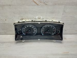 Панель приборов #786 8380012A90 TOYOTA COROLLA