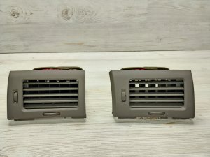 Дефлектор торпедо пара #793 TOYOTA COROLLA OEM 5565012280B0 NZE121 2006