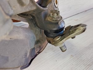 Ступица с шаровой передняя левая #803 TOYOTA COROLLA OEM 4321219015 NZE121 2006