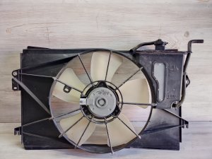 Вентилятор радиатора двигателя #807 TOYOTA COROLLA OEM 1671121080 NZE121 2006