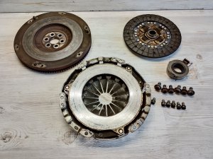 Комплект сцепления #821 TOYOTA COROLLA OEM 3121005015 NZE121 2006