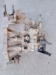 МКПП #825 TOYOTA COROLLA OEM 303001A800 NZE121 2006
