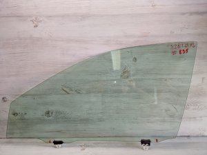 Стекло двери переднее левое #835 681021A480 TOYOTA COROLLA