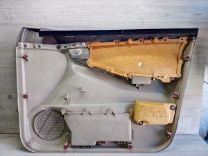 Дверные карты #853 TOYOTA COROLLA OEM 676101F010B0 NZE121 2006