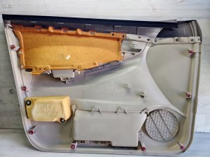 Дверные карты #853 TOYOTA COROLLA OEM 676101F010B0 NZE121 2006