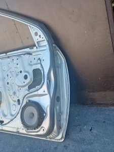Дверь передняя левая #858 TOYOTA COROLLA OEM 6700312840 NZE121 2006
