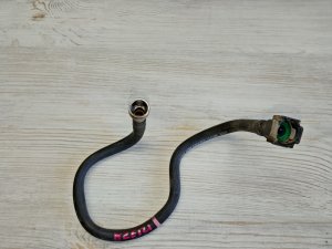 Трубка топливная #879 TOYOTA COROLLA OEM 2390121030 NZE121 2006