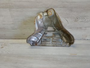 Кожух выпускного коллектора #882 TOYOTA COROLLA OEM 1716721110 NZE121 2006