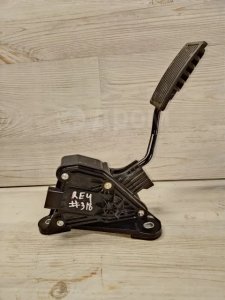 Педаль газа #318 HONDA CR-V OEM 17800SWAE81 RE4 2008